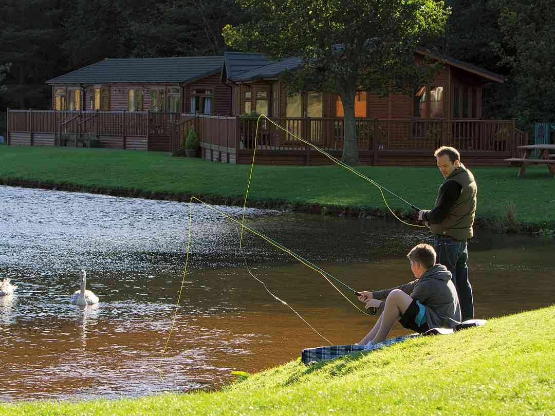 Thurston Manor: Fishing in the pond