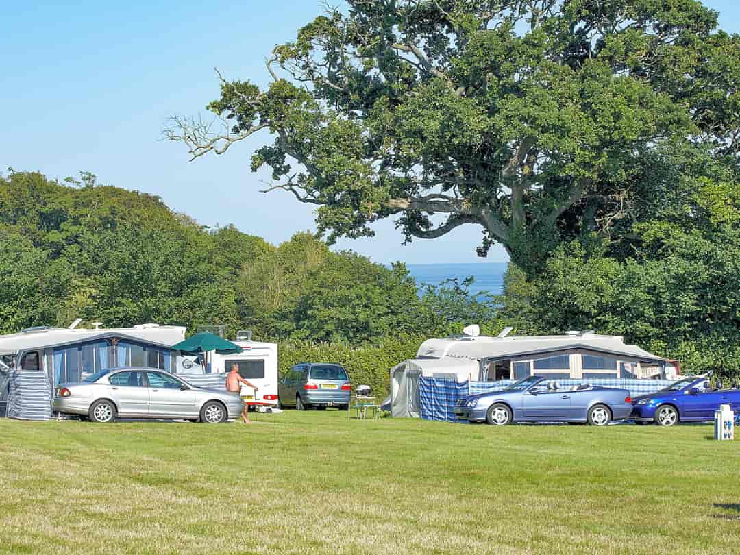 Leadstone Camping: Sea glimpse from some of the pitches