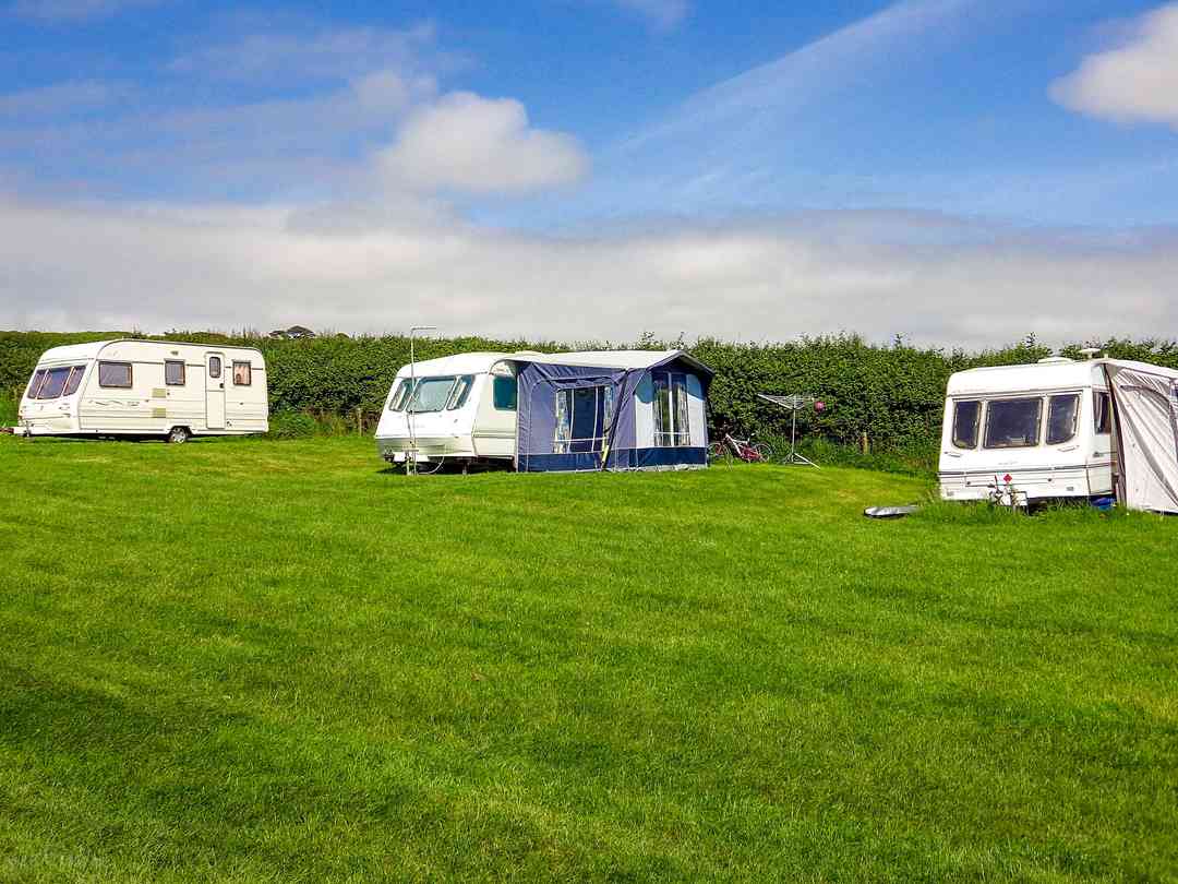 Incledon Farm Campsite: Pitches on site