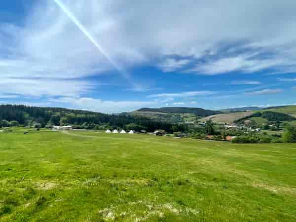 Non-electric grass and earth tent or motorhome pitch