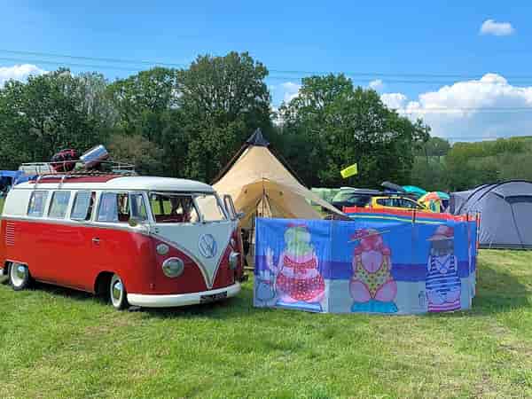 Non-electric grass motorhome pitch