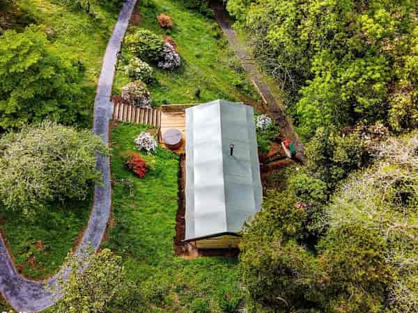 Orchard Lodge 3 bedroom safari tent (hot tub)