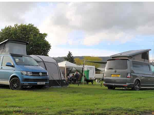 Non-electric grass pitch