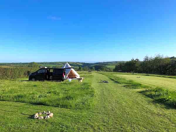 Non-electric grass pitch