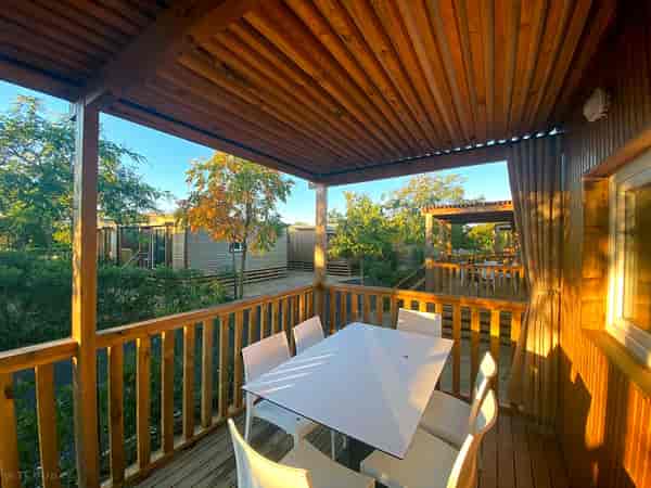 2 bedroom cottage / chalet / bungalow (air conditioning, no pets, plus)