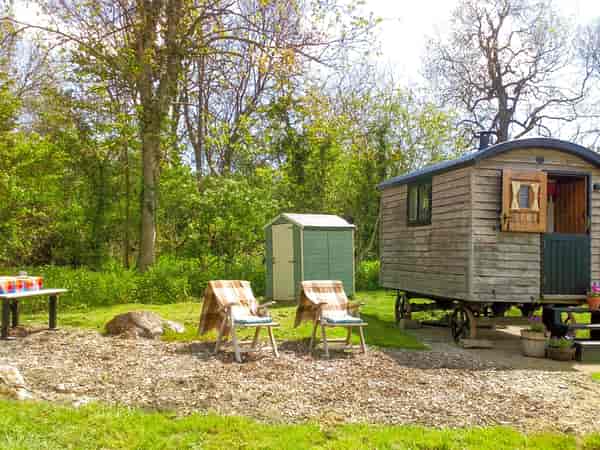 Oak shepherd's hut