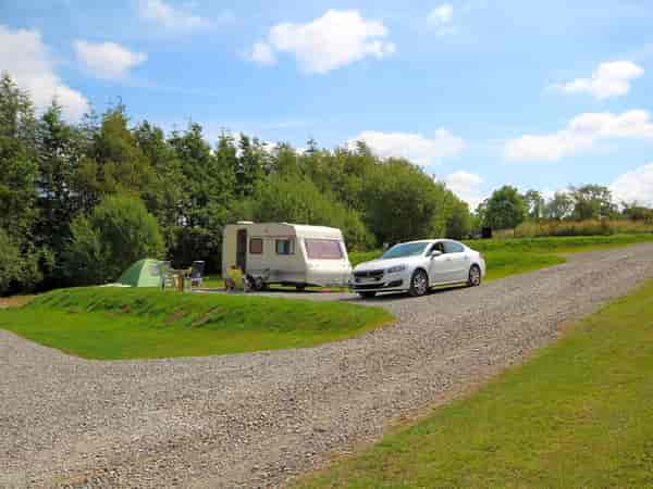 Piazzola roulotte/camper su terreno battuto completamente attrezzata