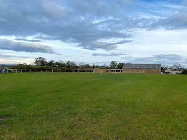Electric grass tent or trailer tent pitch