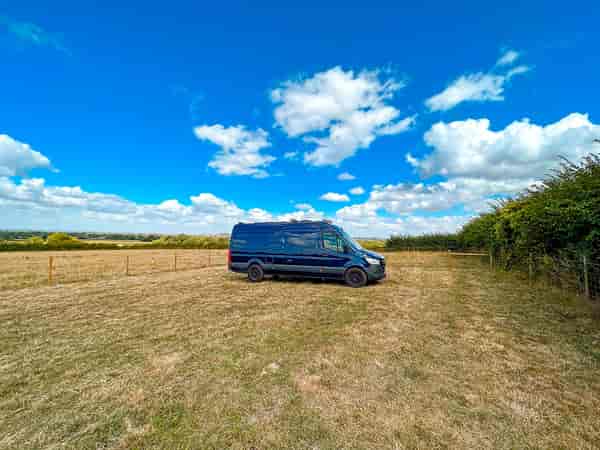 Non-electric grass and earth motorhome pitch