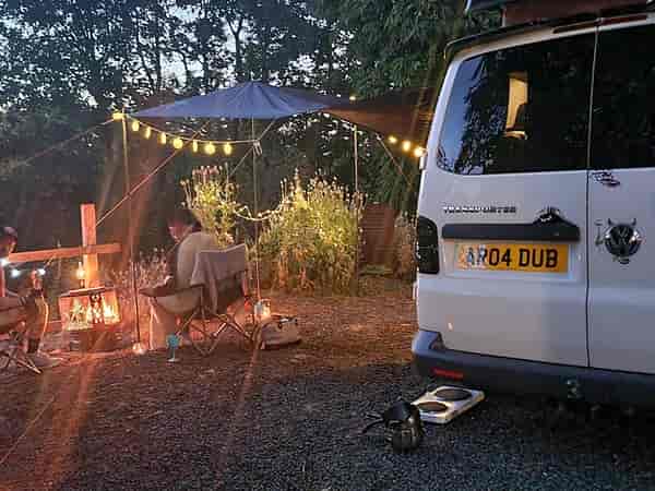 Emplacement pour camping-car (Weir View) sur gravier avec électricité