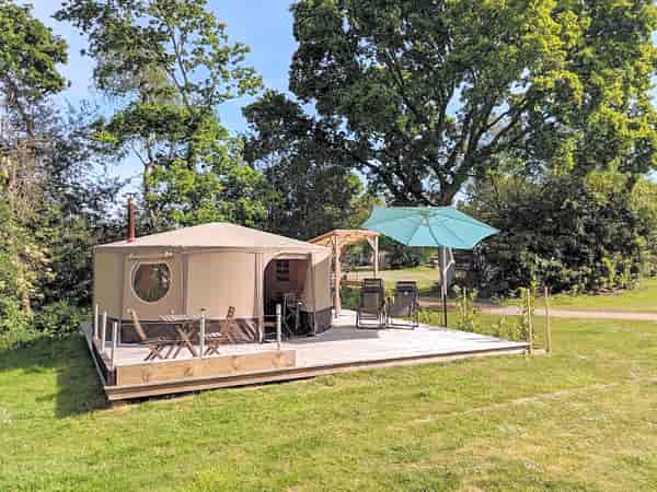 Beach yurt (no pets)