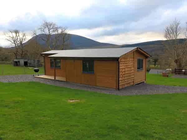 Gwel-y-Moel 2 bedroom lodge (4 adults and 2 children)