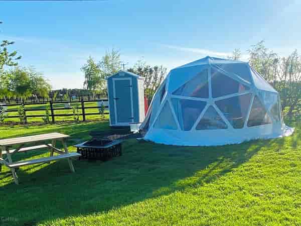 Dotty geodome (huisdieren niet toegestaan, tot 2 personen)