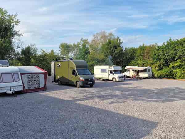 Electric gravel touring pitch