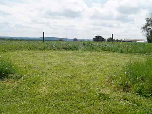 Non-electric grass tent pitch