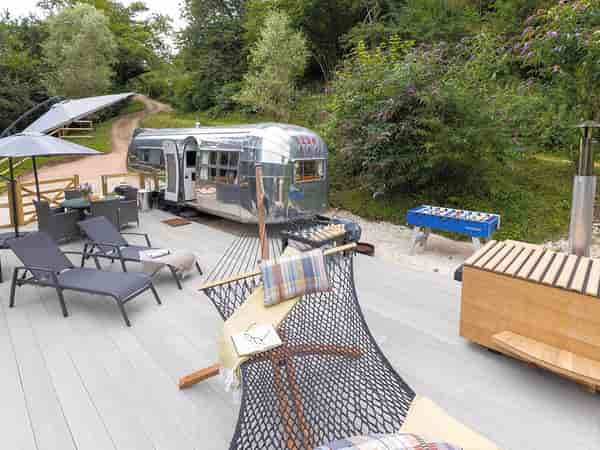 Caravane statique 1956 American Airstream 1 chambre (jacuzzi)