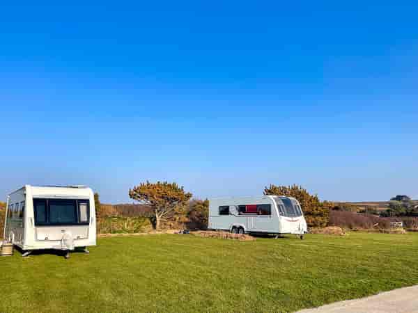 Harleys Field fully-serviced grass pitch
