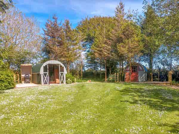 Green camping pod