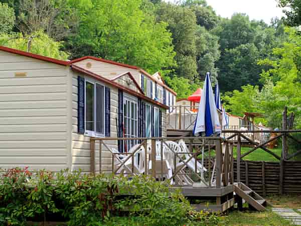 Mobil-home 2 chambres (4 adultes et 1 enfant)