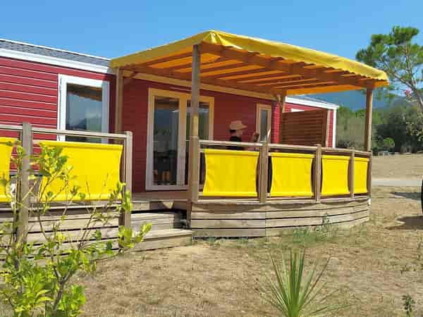 Mobil-home 3 chambres (jacuzzi, premium)