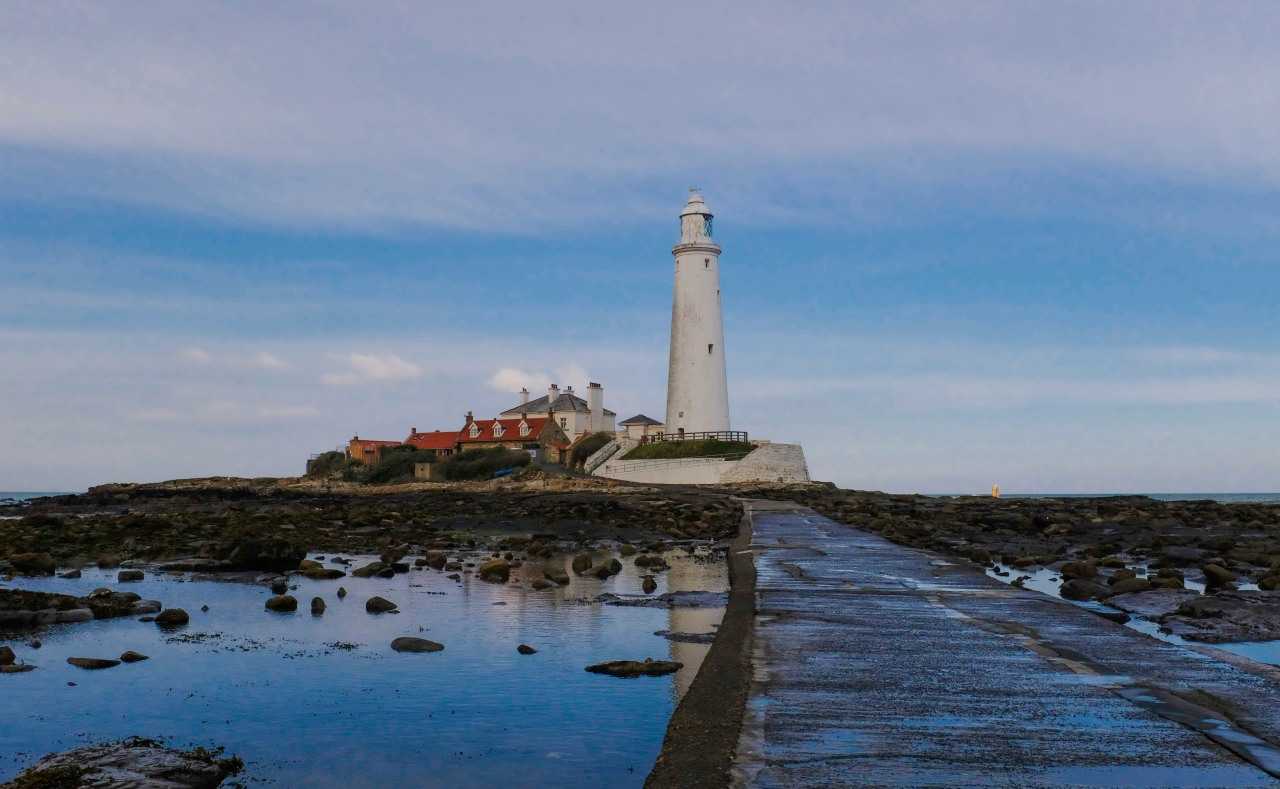 Exploring the Northumberland Coast (Quaid Lagan/Unsplash)