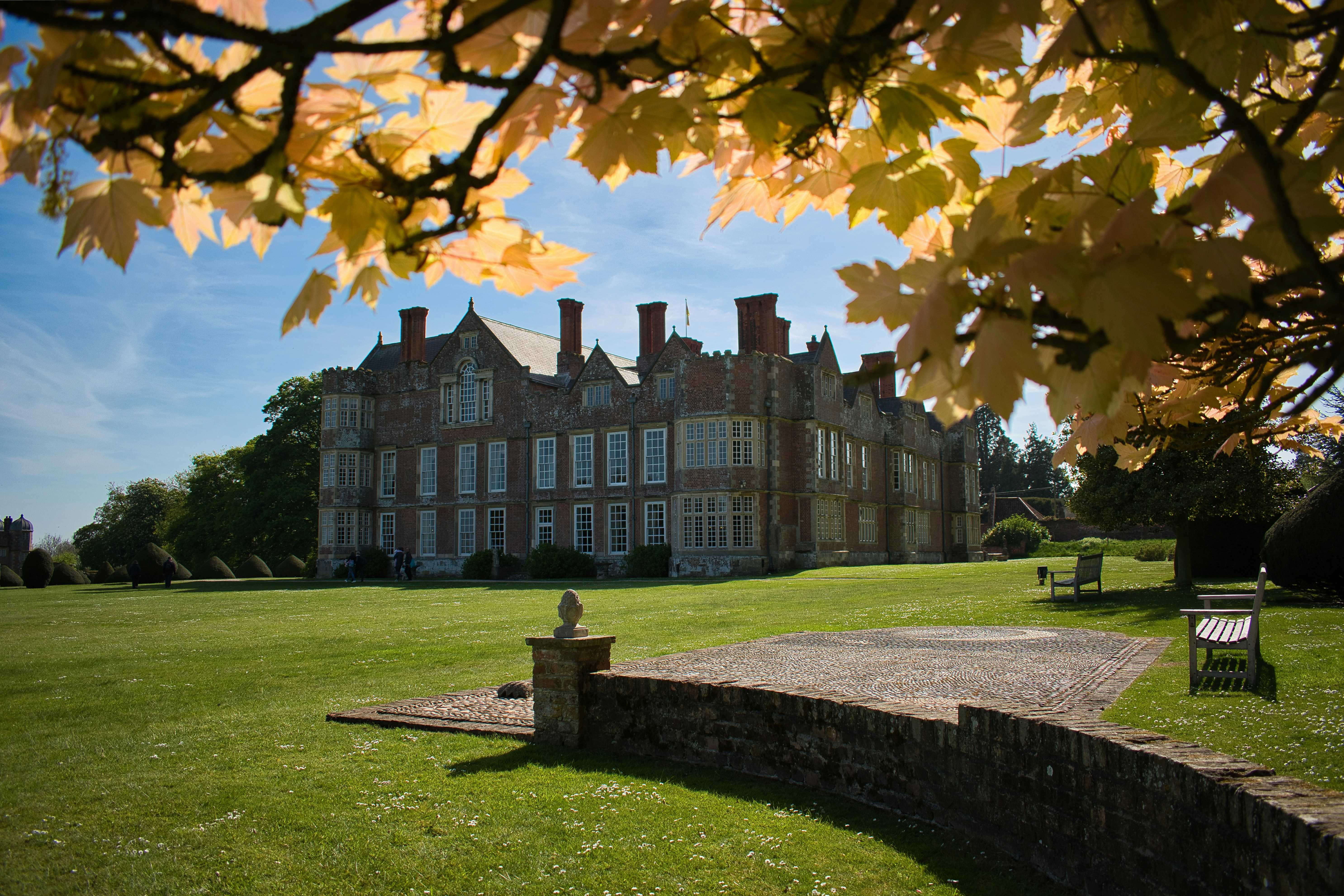 The Elizabethan-era mansion at Burton Agnes Hall (Richard Hepworth/Unsplash)