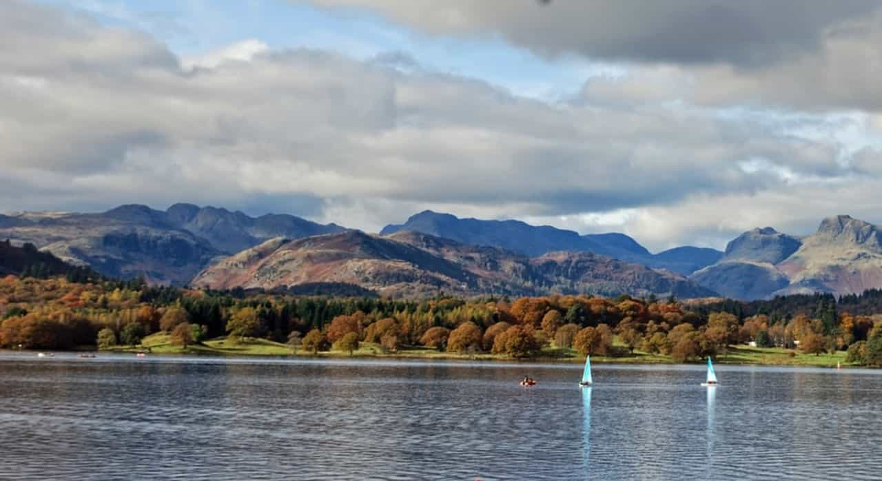 Boats on Lake Windermere (Unsplash)