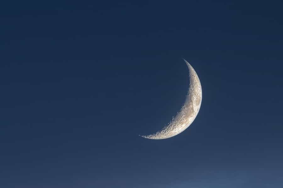 Crescent moon (Kanenori/Pixabay)