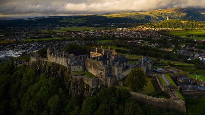 Stirling Castle (neostalgic on Unsplash)