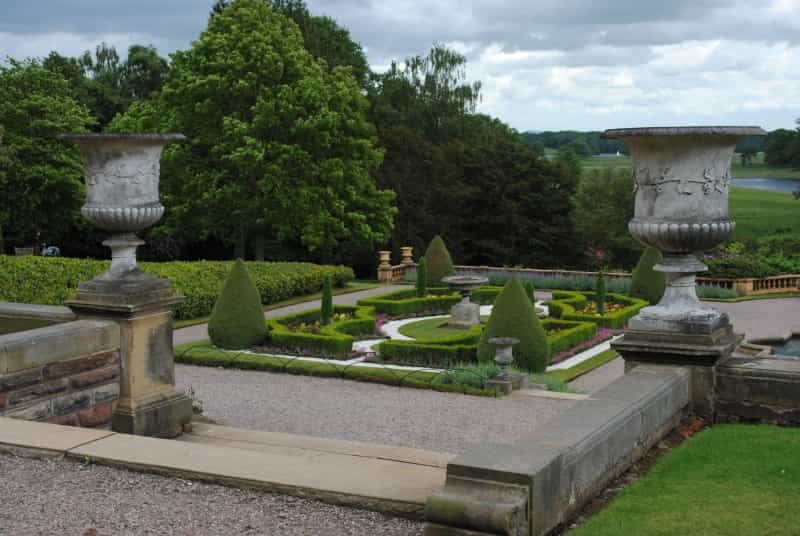 The Gardens at Tatton Park (JR Harris / Unsplash)