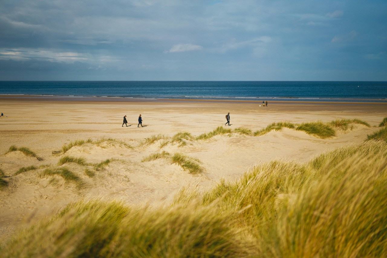 The gorgeous Holkham beach (Phil Hearing/Unsplash)