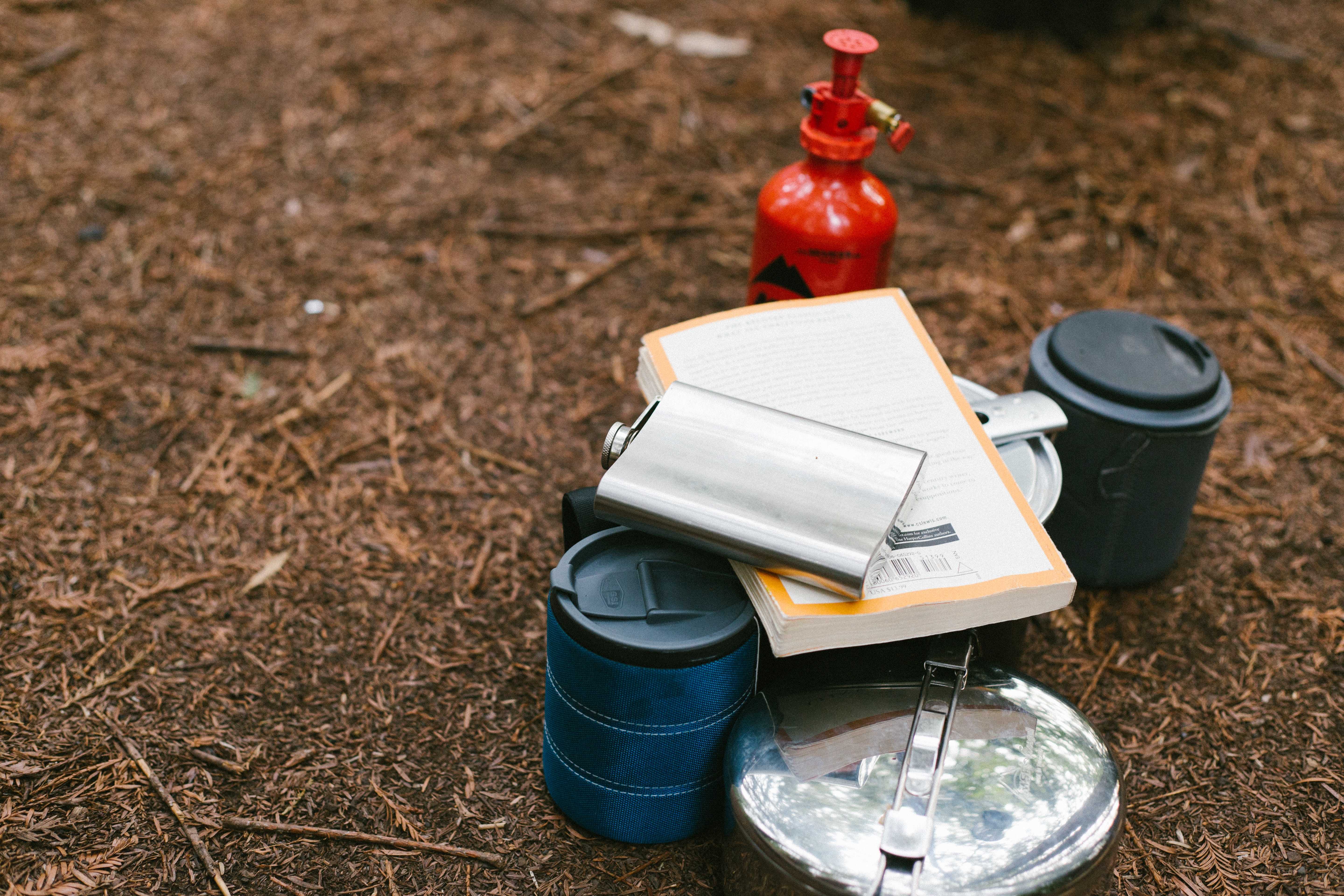Some well-chosen essentials can make camping life more comfortable (photo: Kyle Glenn/Unsplash)
