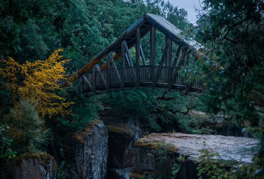 Bracklinn Falls Bridge, just outside Callander (Neostalgic/Unsplash)