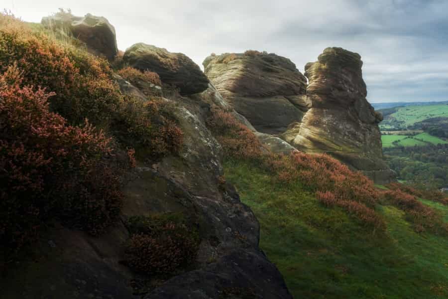 Rocks at Froggatt Edge (Ian Cylkowski/Unsplash)