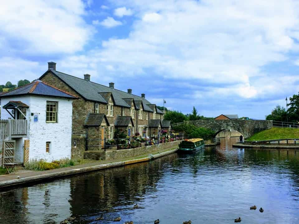 Idyllic village next to canal