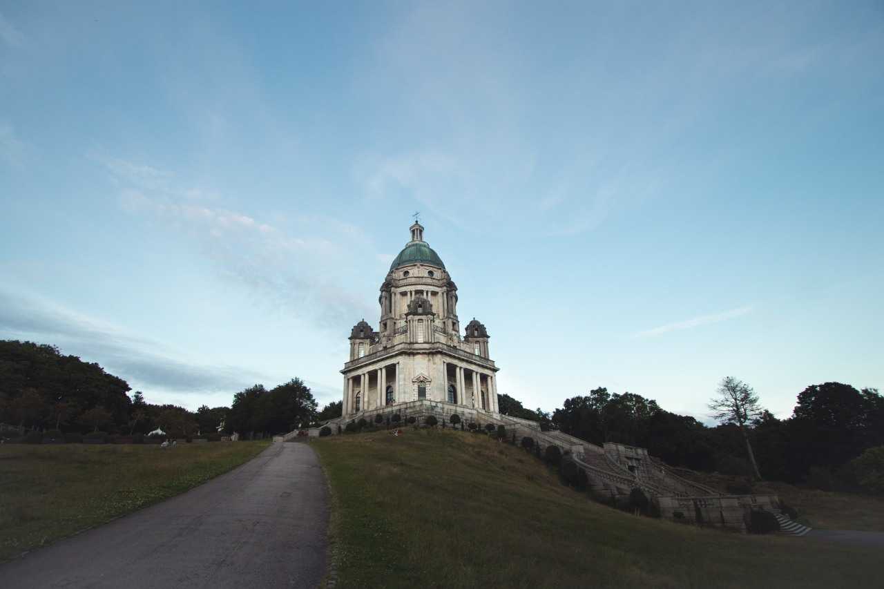 Sunset at Ashton Memorial in Lancaster (Tom Morbey on Unsplash)