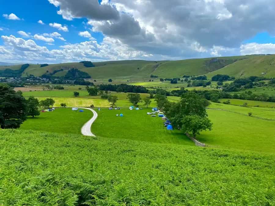 Camping in Castleton (Pitchup.com)