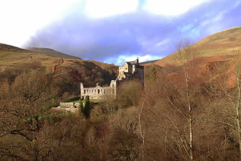 Castle Campbell, Clackmannanshire (Scozzy on Pixabay)