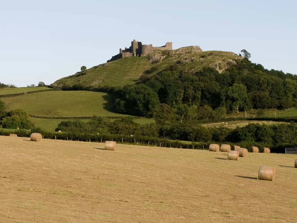 A view towards Castell Carreg Cennon