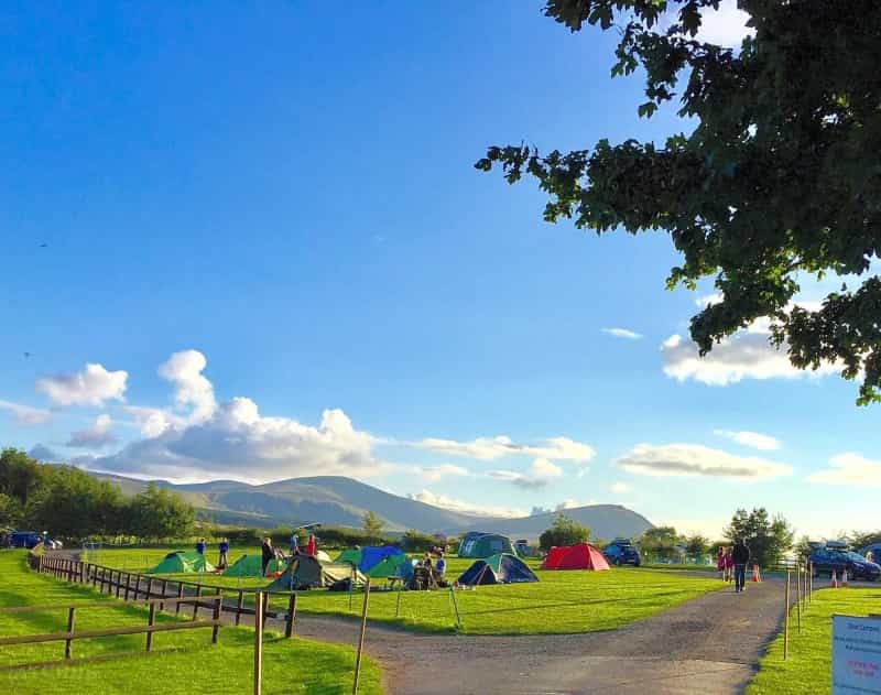 Pitches with views over mountains