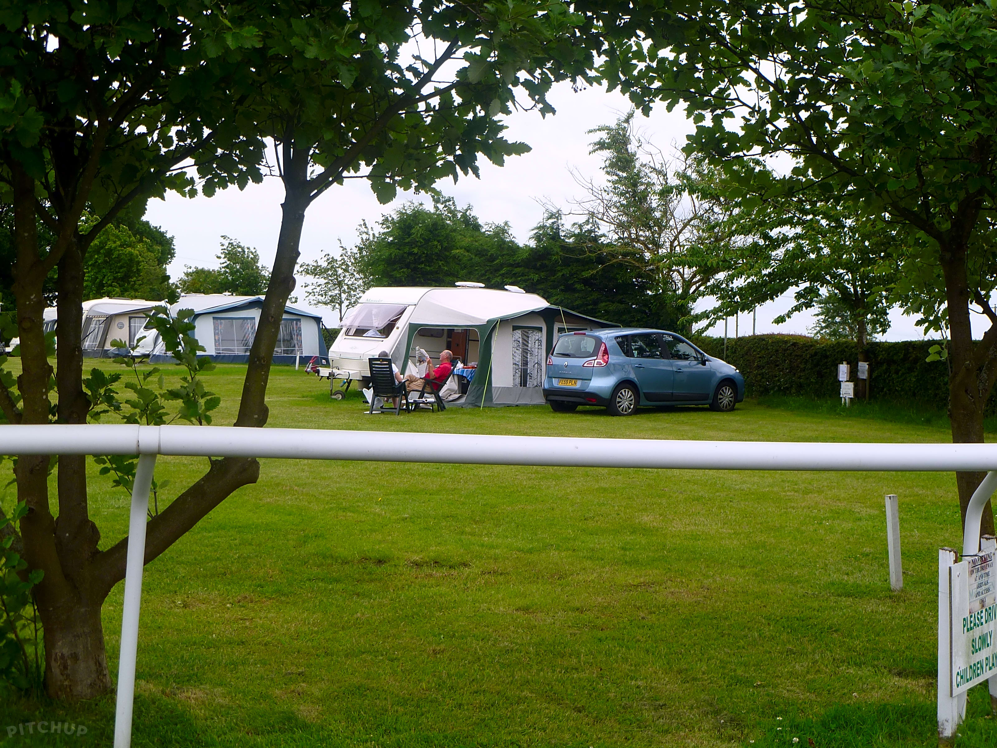 Market Rasen Racecourse Camp Site, Market Rasen Pitchup®