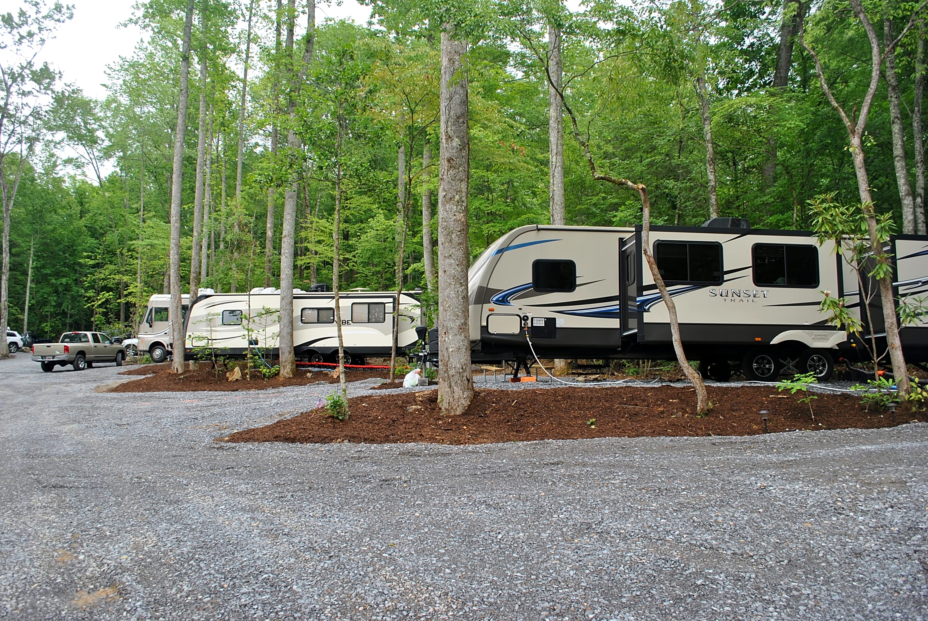 Smoky Mountain Premier RV Resort, Cosby Pitchup®