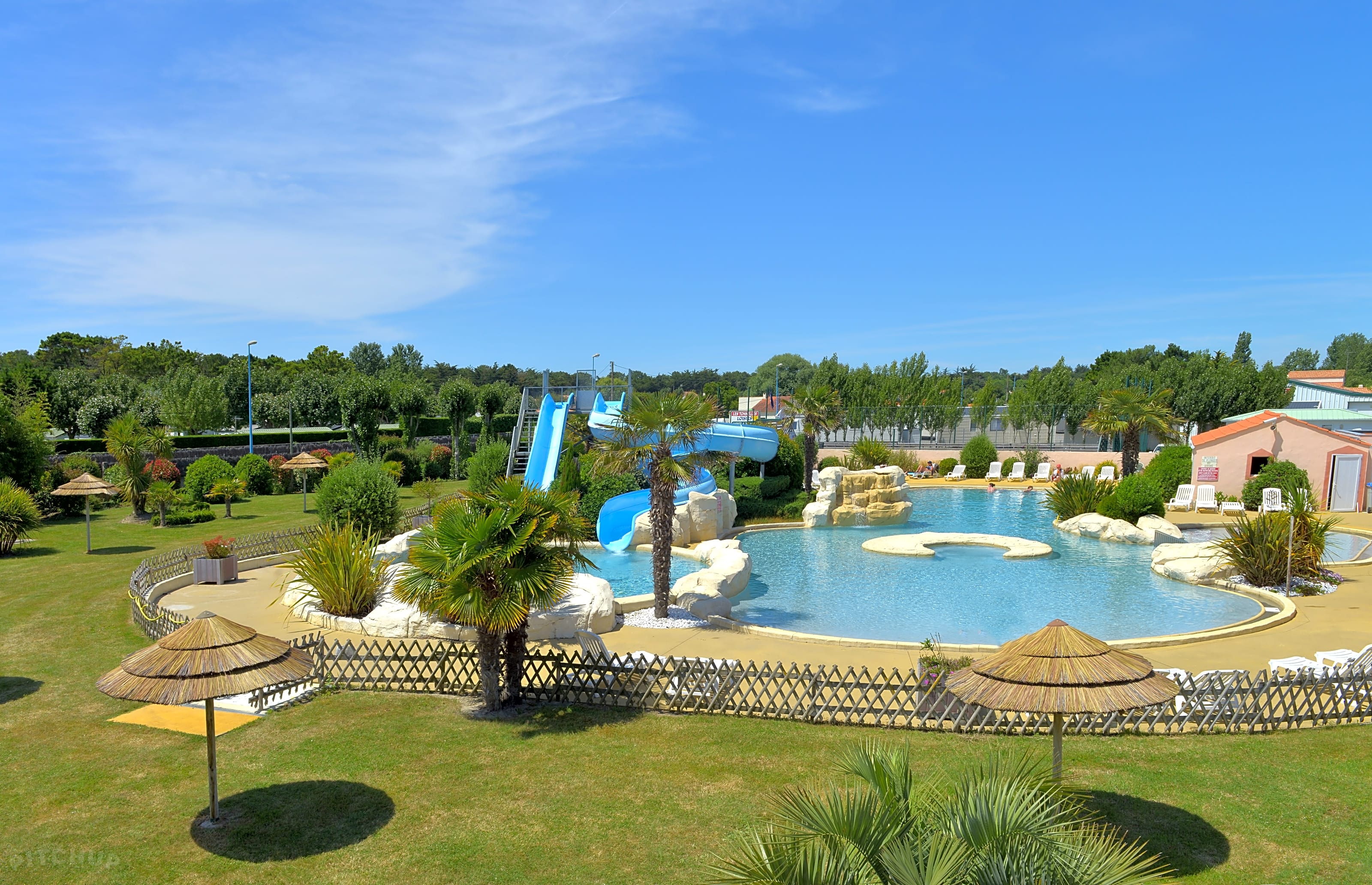 Camping Les Places Dorees Saint Jean De Monts Pitchup