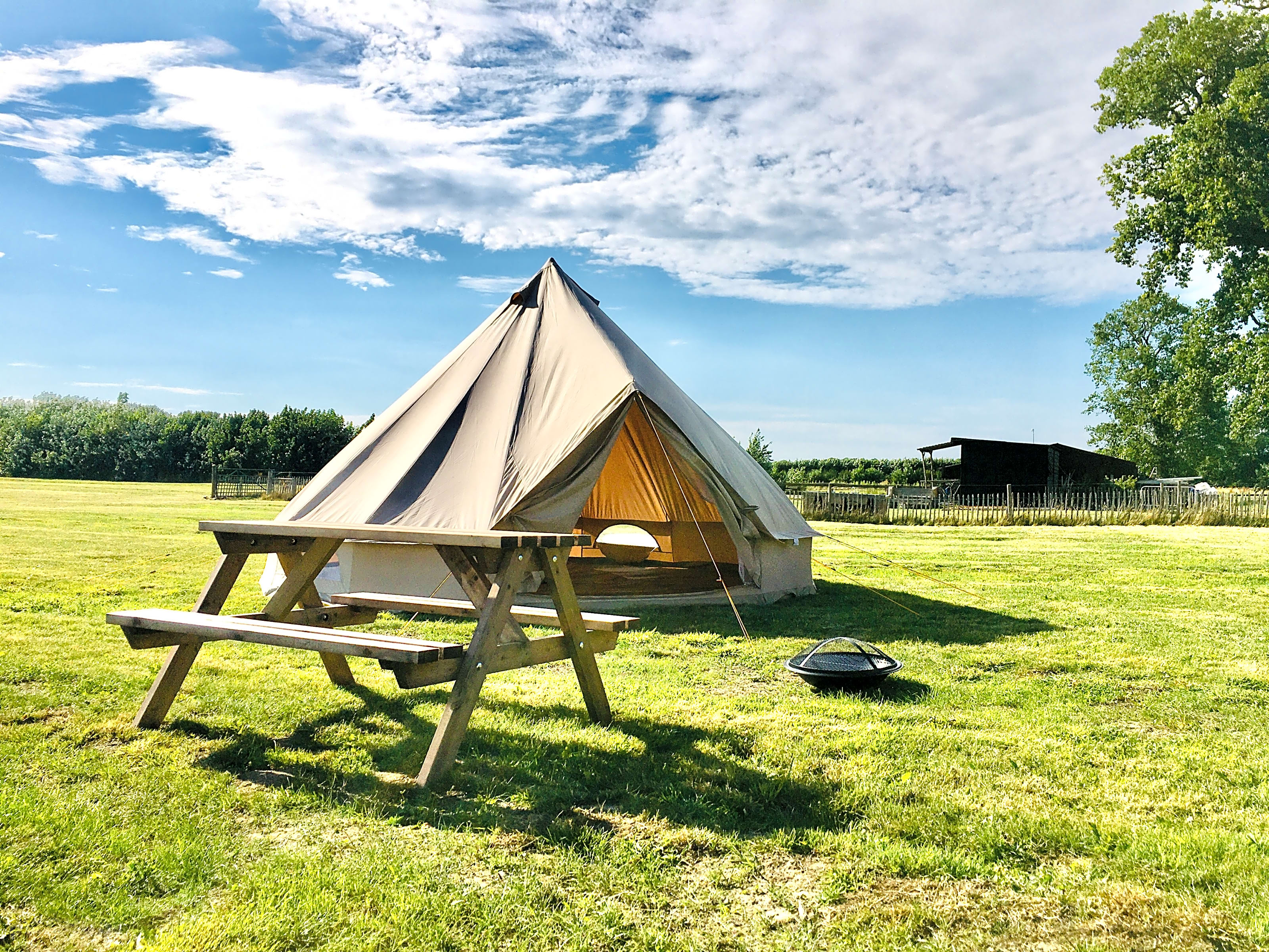 White House Farm, Norwich Updated 2021 prices Pitchup®