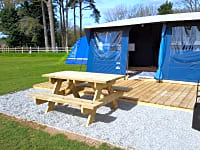 Tenda ja muntada 3 habitacions (2 adults i 3 nens)