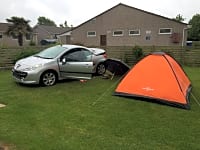 Parcel·la de gespa sense electricitat per a tenda de campanya o per a remolc tenda (6 places)
