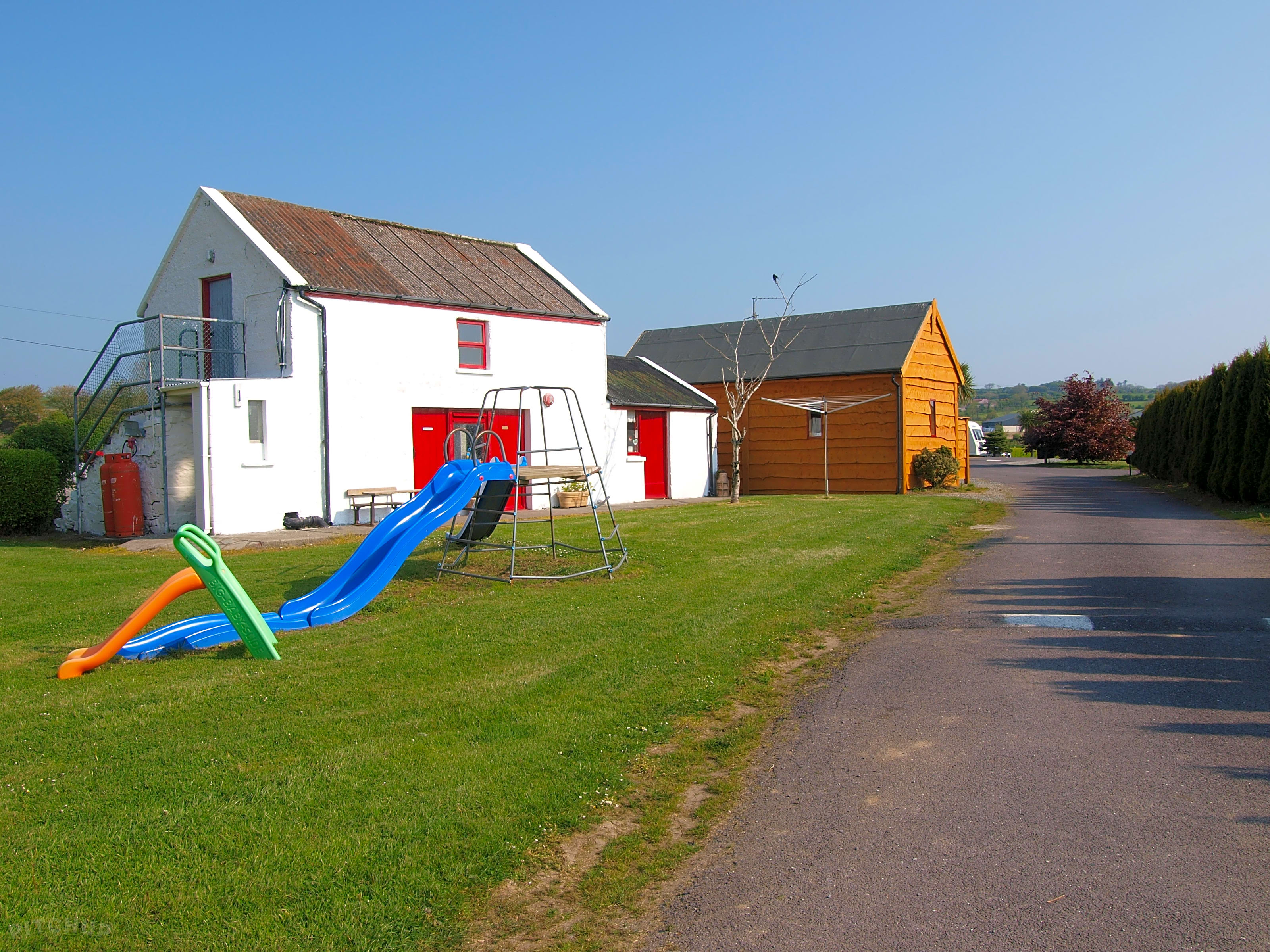 Family-Friendly Walks in Cork: 9 of the Best Trails | brighten-up.uk