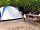Camping La Vallée Heureuse: Flat and shady place