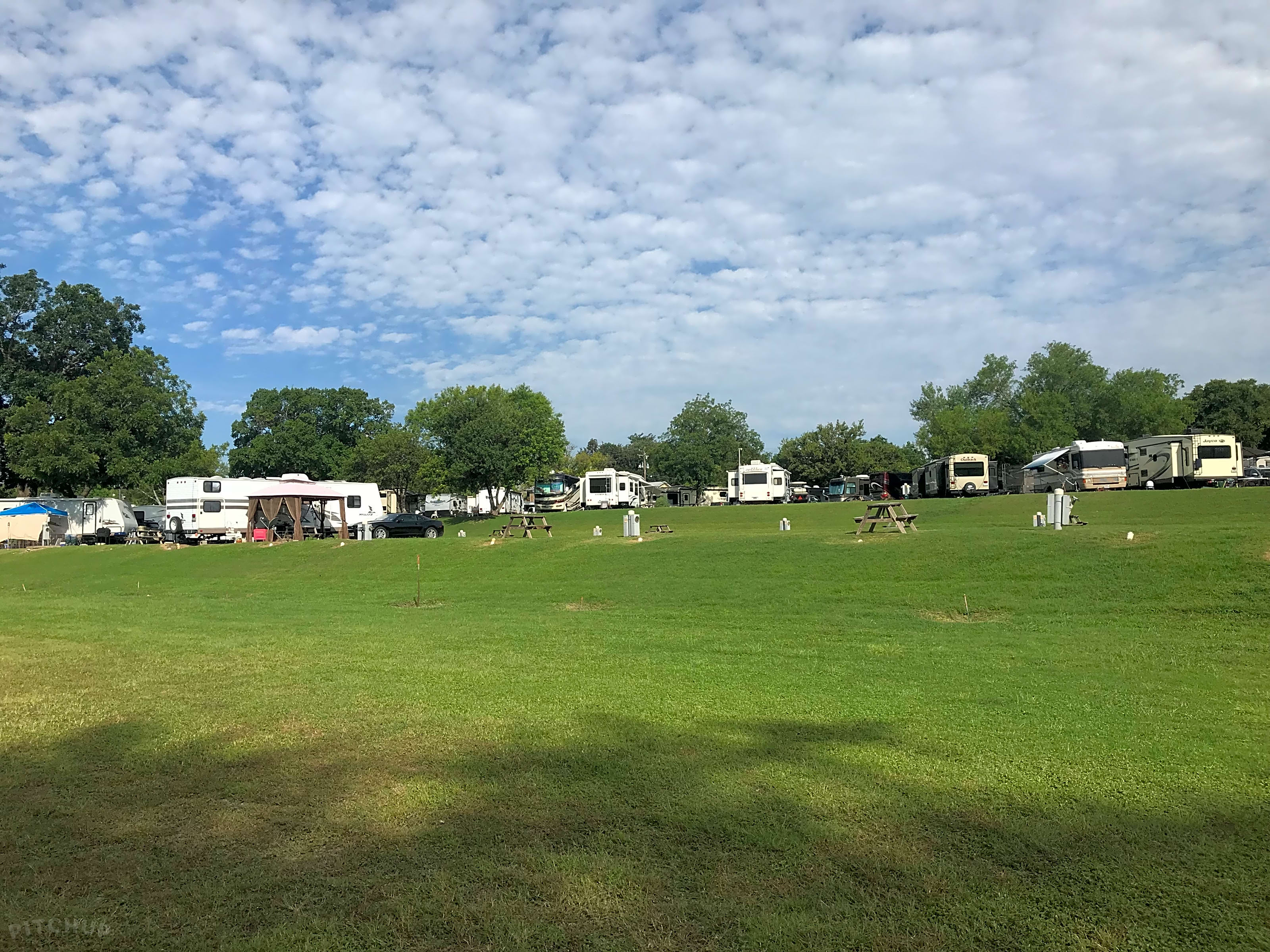 Pioneer River Resort, Bandera Pitchup® Pioneer River Resort, Bandera Pitchup®
