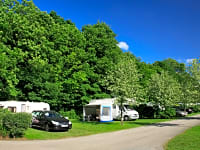 Lote autocaravana pavimentado com eletricidade